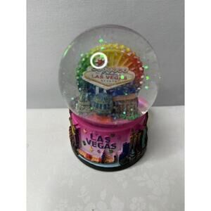 Las Vegas Casino Strip Snow Globe Glitter. Vintage